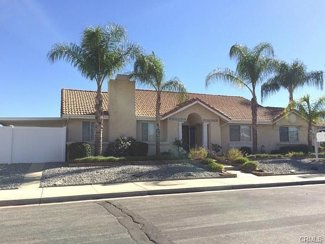 TURNKEY UPGRADED/UPDATED 2BD/2BA HOME IN 55+SENIORS ONLY TRACT.