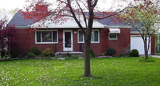 1st image of 733 N Grove St