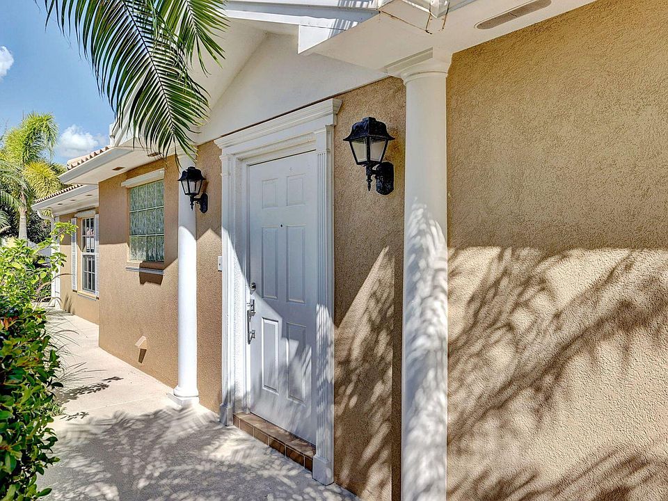 1st image of 10733 SW Elsinore Dr