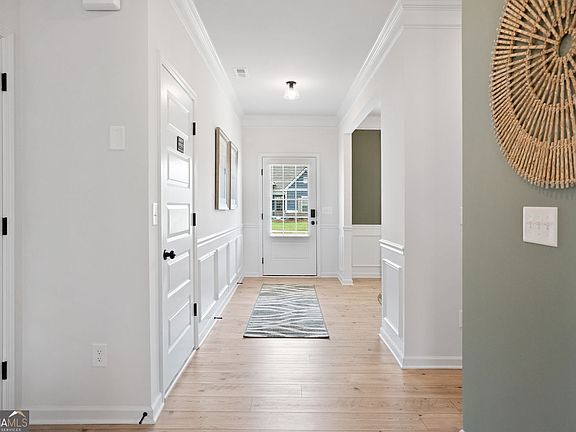 3rd image of 15 Autrey Dr