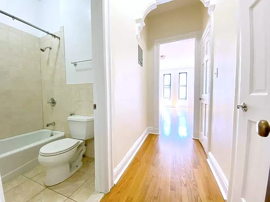 Rented by Manhattan Spaces | media 19