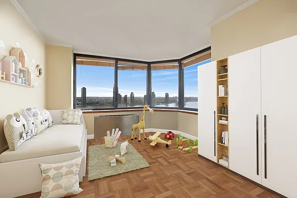 Sold by Luca Paci Real Estate | media 6