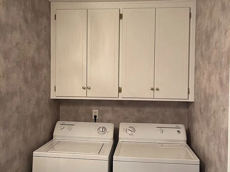 118 S Springview Dr — Photo 5
