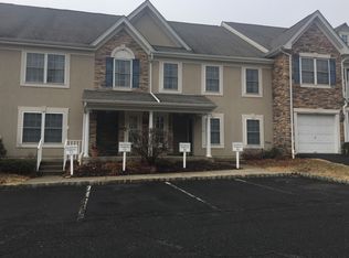 32 Peach Tree Ln, North Haledon, NJ 07508