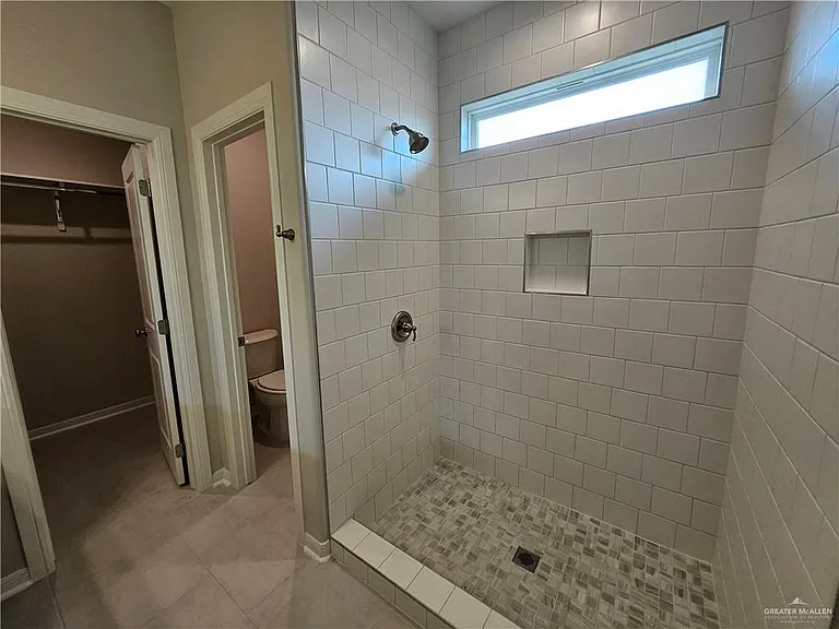 3005 Grace St — Photo 9