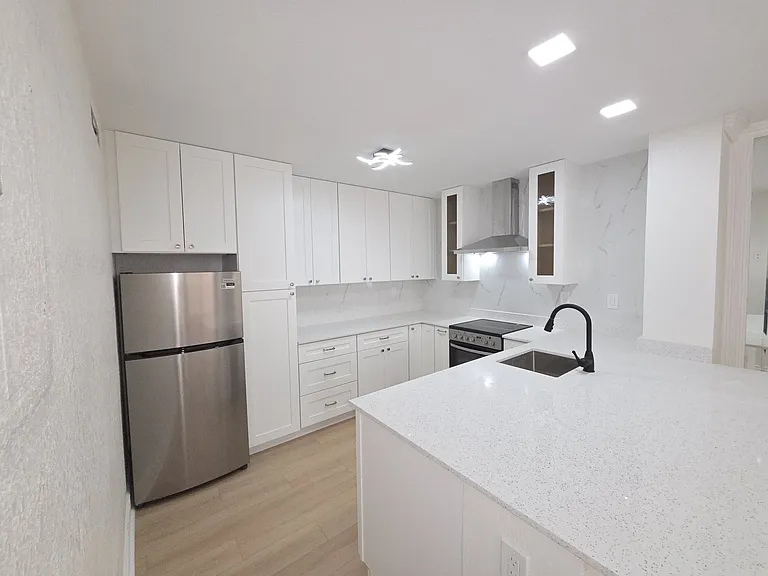 5300 Buckhead Cir — Photo 17