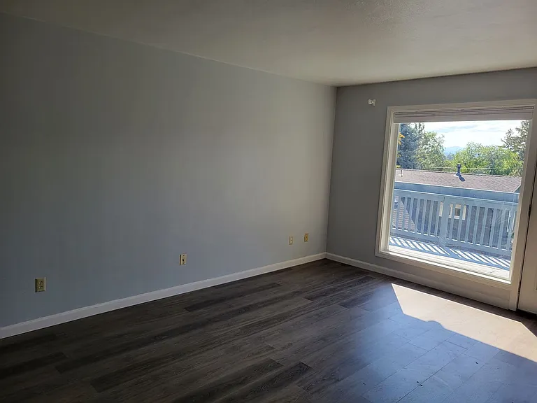 1825 NW 7th St #2 — Photo 15
