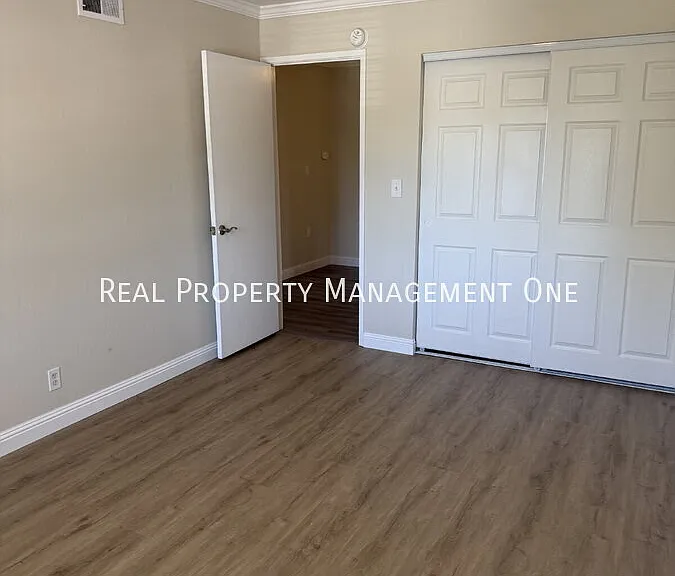 101 Wilton Pl — Photo 33