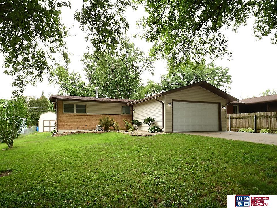 1st image of 1120 Scenic Ln