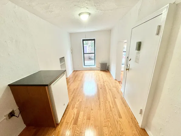 21 Jones Street image 1 of 9