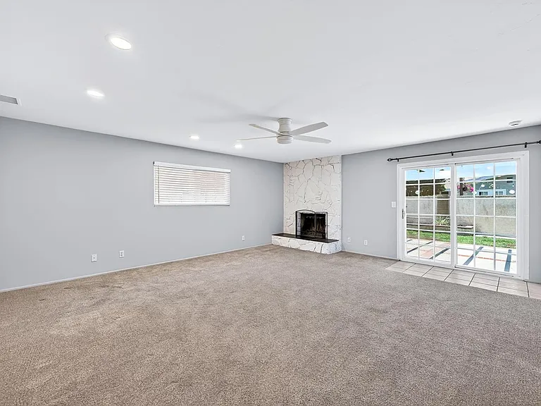 4913 Premiere Ave — Photo 20