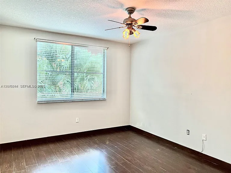 110 Washington Ave #1506 — Photo 6