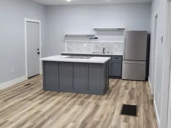 2nd image of 212 S 6th St #1