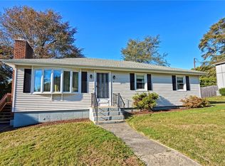 3 King St, Bristol, RI 02809