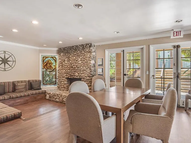 8880 Villa La Jolla Dr — Photo 24