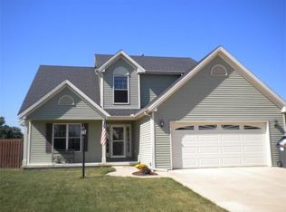 400 Mabry Ct, Tolono, IL