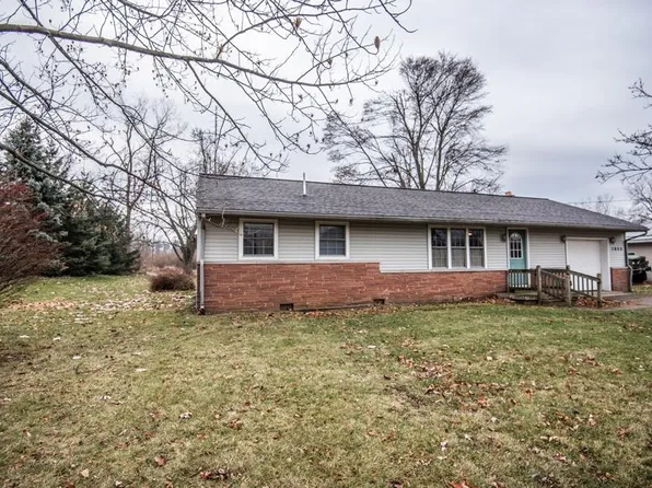 1655 W Maumee St, Angola, IN 46703