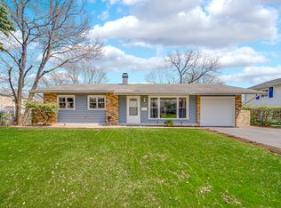 1595 Highland Blvd, Hoffman Estates, IL
