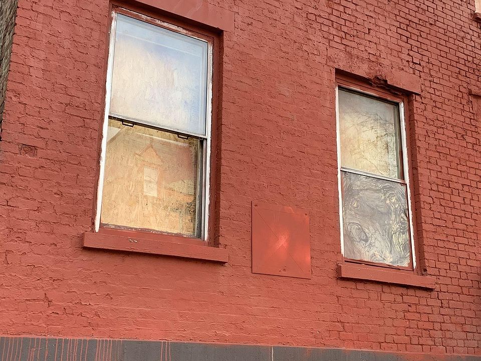 2nd image of 346 Madison Ave