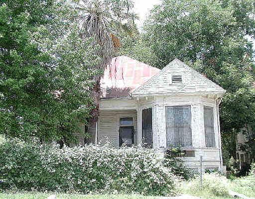 1st image of 919/92 N PINE ST