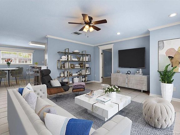 4th image of 5004 Country Club Ct