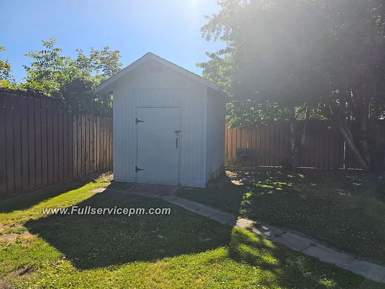 1800 4th St NE — Photo 33