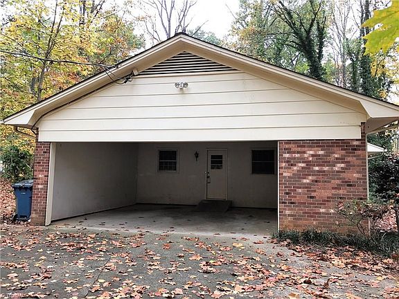 4th image of 105 Kingsdale Ct