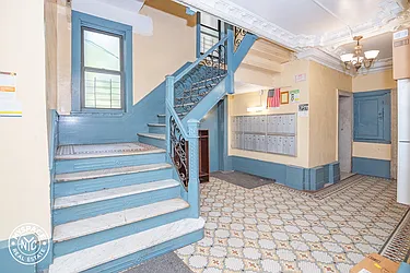 Rented by MySpaceNYC