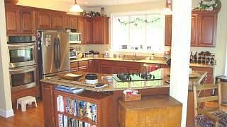 3rd image of 47 Huyler Dr