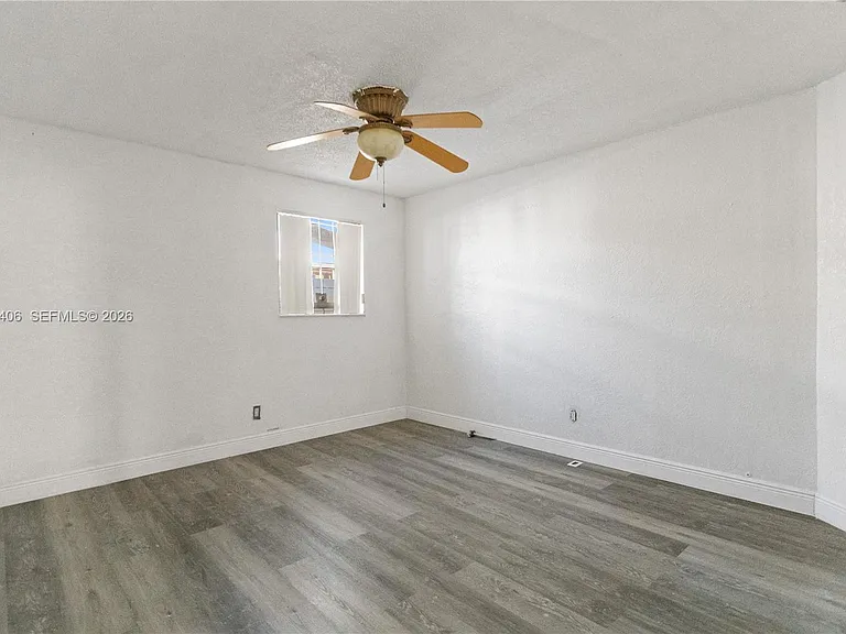 3521 NW 18th Pl — Photo 45
