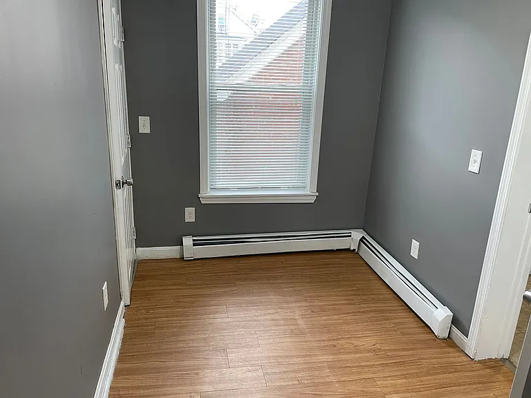 10-12 Nickerson St — Photo 3