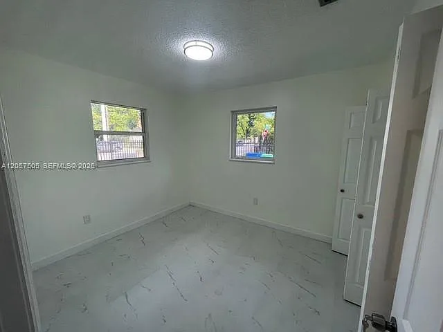 7800 N Miami Ave — Photo 11