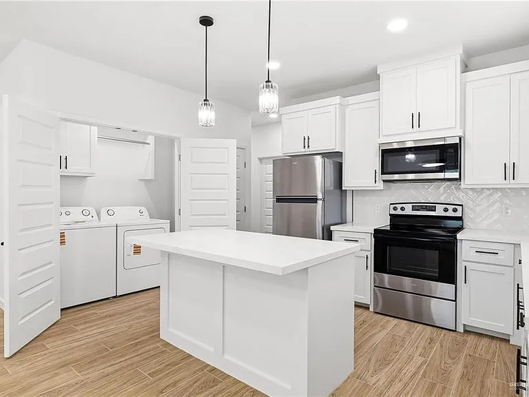 1205 S Waterfall Ave #1 — Photo 18