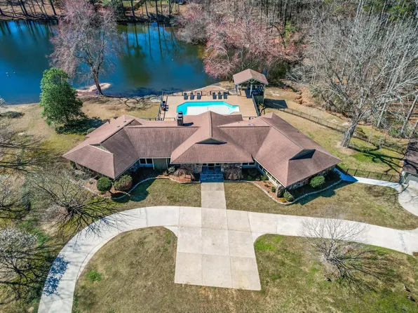 3021 Allenby Dr, Raleigh, NC 27604