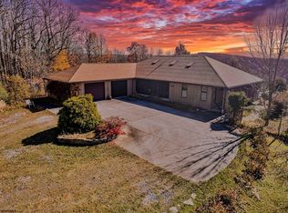 347 Russ Lee Rd, Bruceton mills, WV 26525