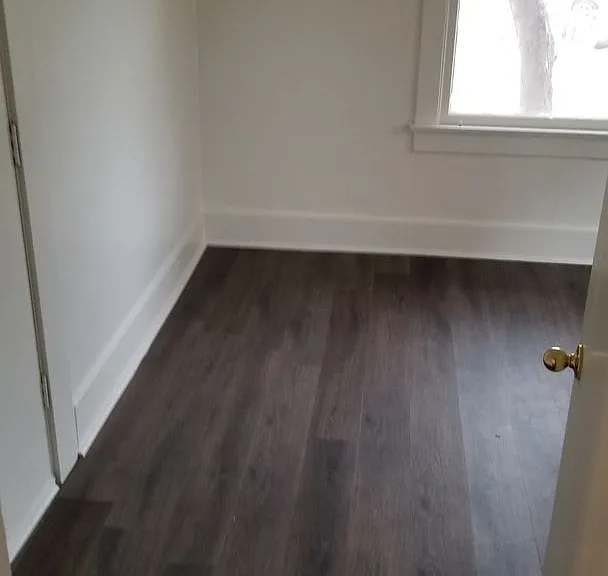 1216 E Pierce St — Photo 4