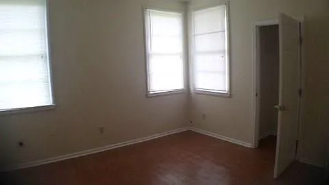 4736 Saint Anthony Ave — Photo 17