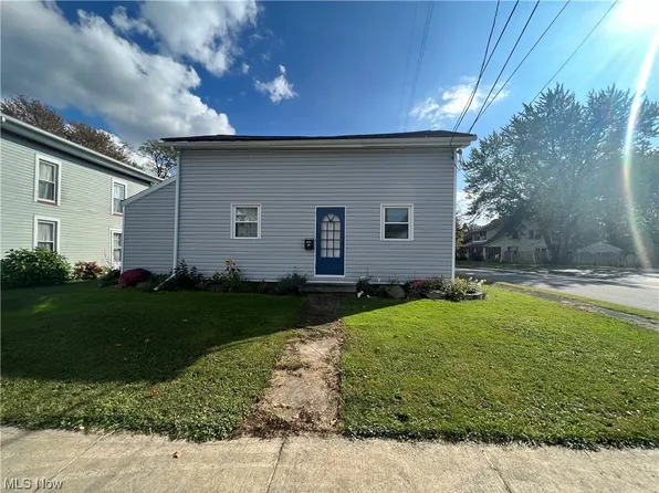 137 W Main St, Cortland, OH 44410