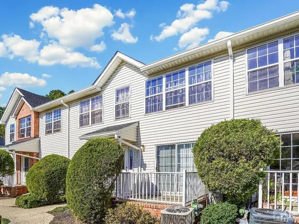 224 Vasser Dr, Piscataway, NJ 08854