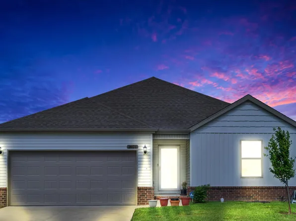 1401 S Lorraine Avenue, Republic, MO 65738