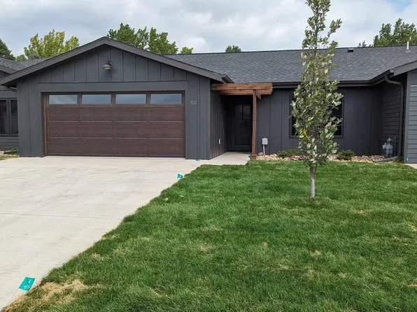1510 Blaines Way, Spirit Lake, IA 51360
