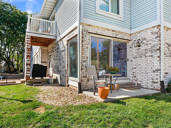 3rd image of 916 Acewood Blvd