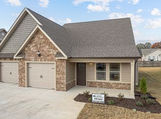 26 W Horizon Dr, Rossville, GA 30741