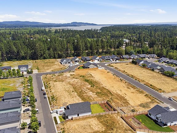 2nd image of 88600 Jameson Way #10