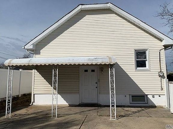 2nd image of 391 Randall Ave