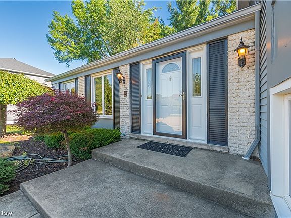 2nd image of 28098 Settlers Reserve Way