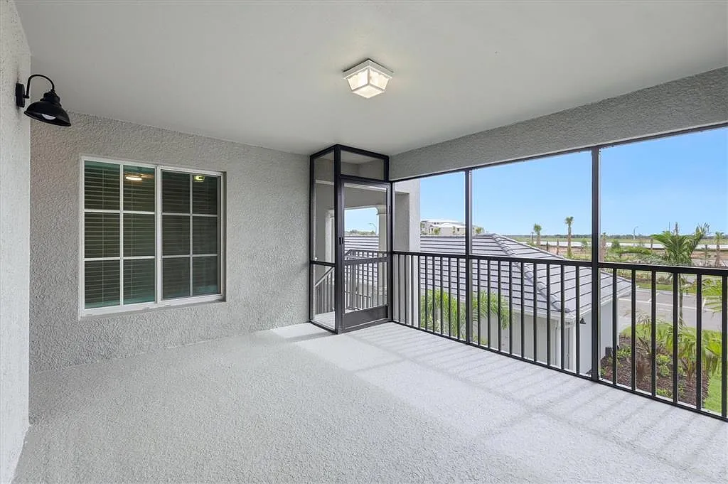 2 bed, 2.0 bath, 1366 sqft, $2,400 — Photo 4