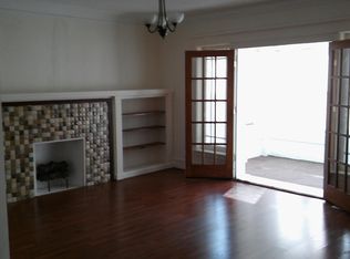 6853 S Jeffery Blvd, Chicago, IL 60649