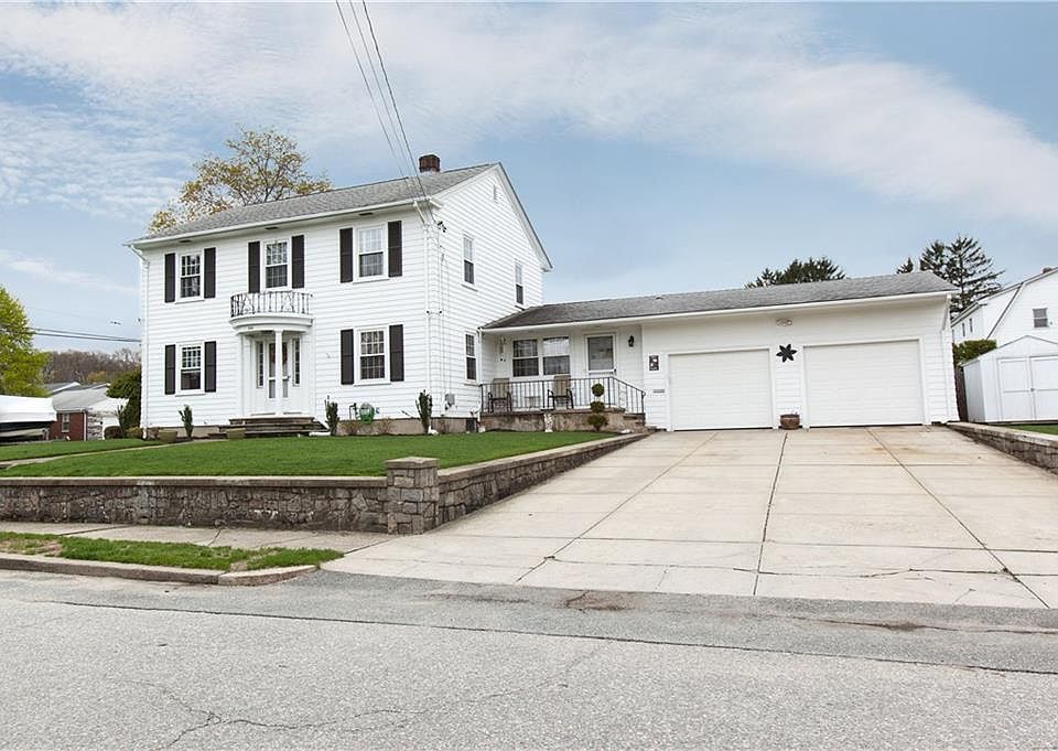 1st image of 145 Royal Ave