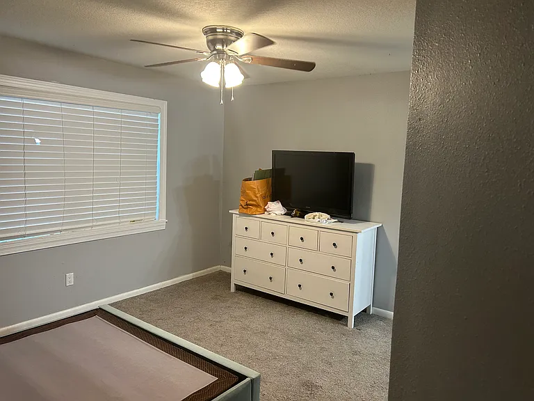 3108 W Marlin Ave — Photo 3